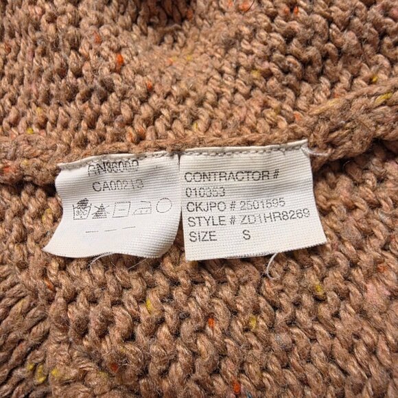 Sweater - Picture 2 of 4